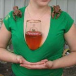 Девушка с пивом